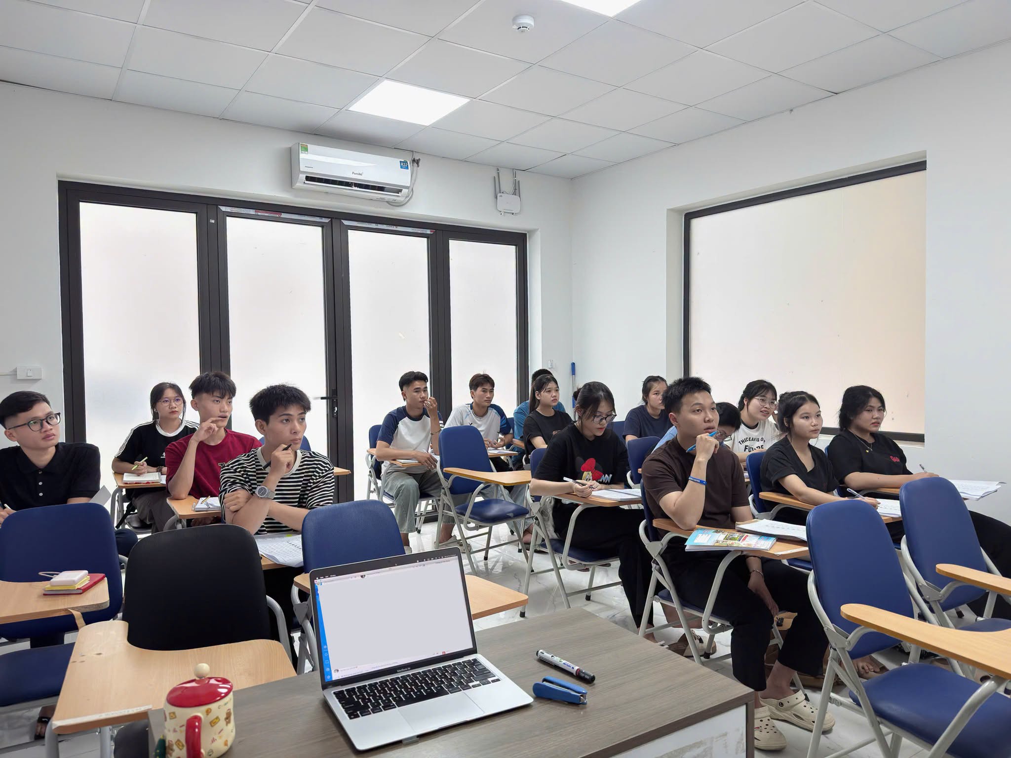 CHÍNH THỨC KHAI GIẢNG KỲ DU HỌC THÁNG 12/2026 CỦA CÁC SUNNIER